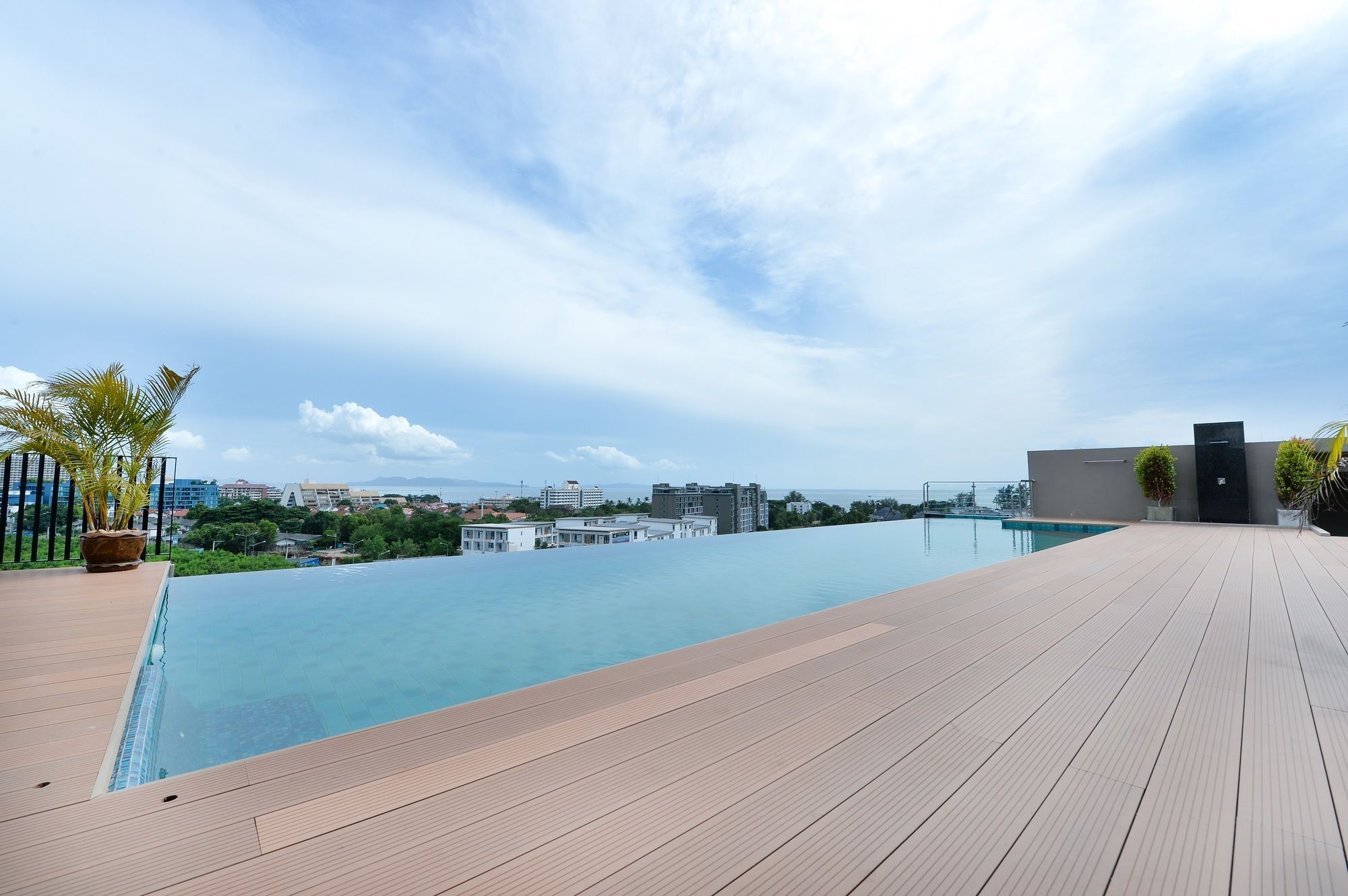 Lawinta Hotel Pattaya Jomtien pláž Exteriér fotografie